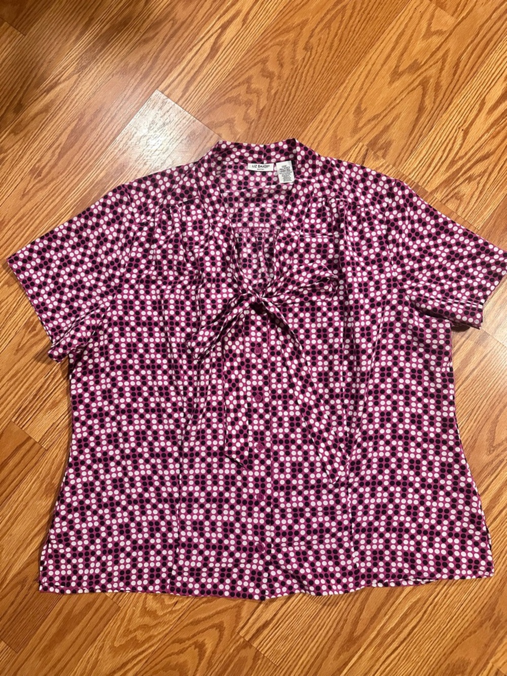Liz Baker Raspberry and Black Polka Dot V-Neck Tie Front Blouse size 18w